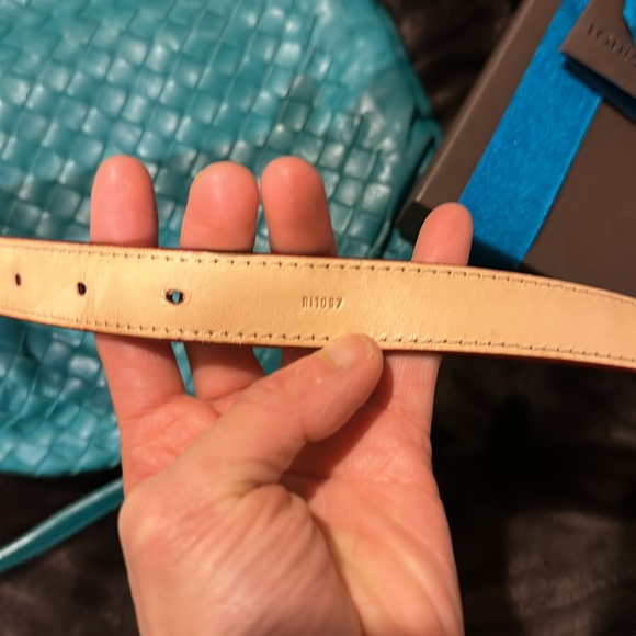 Louis Vuitton belt - Picture 2 of 3